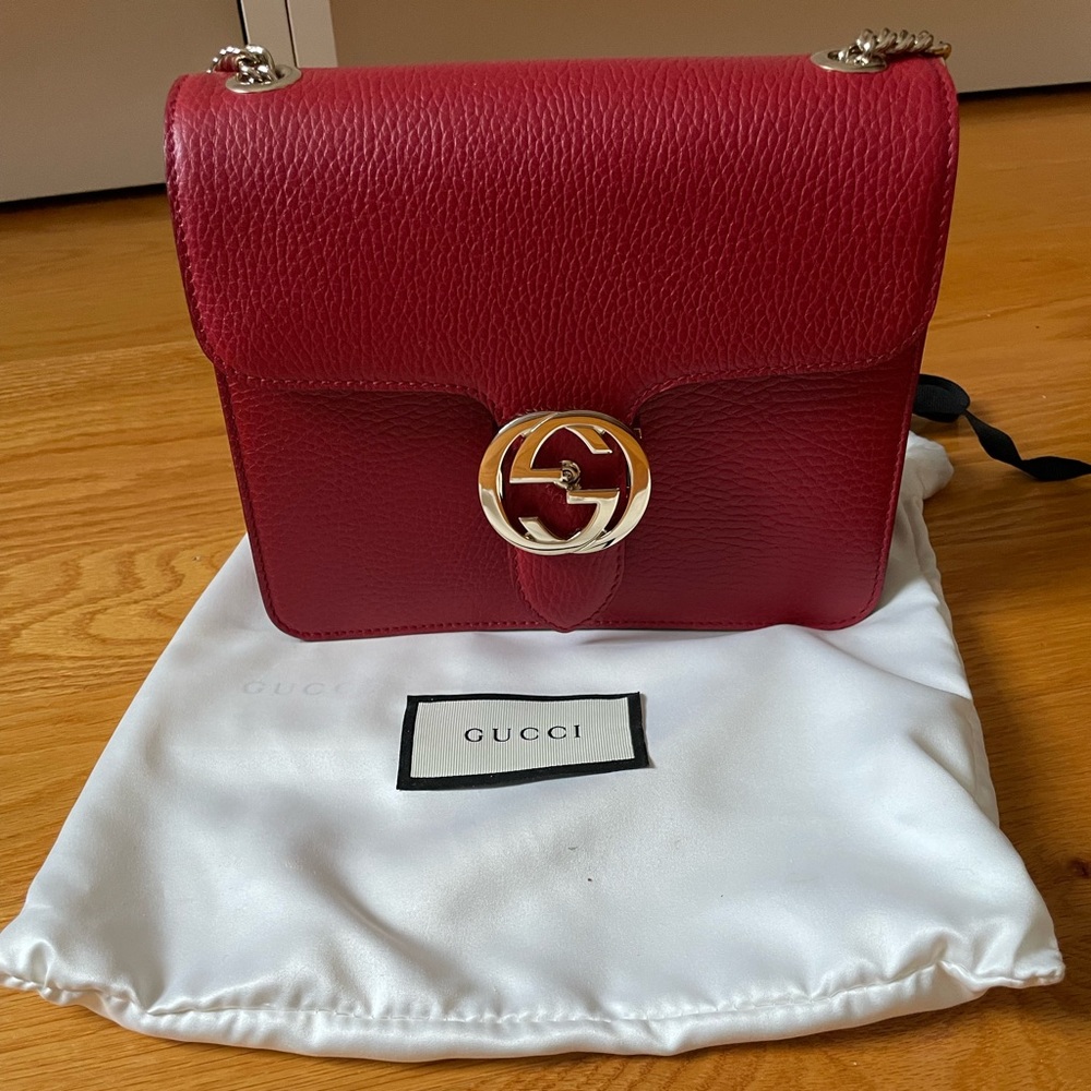 Gucci Interlocking GG Leather Crossbody  Bag